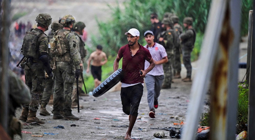 Espanha estima que 49.000 migrantes tenham entrado em Ceuta em 24 horas