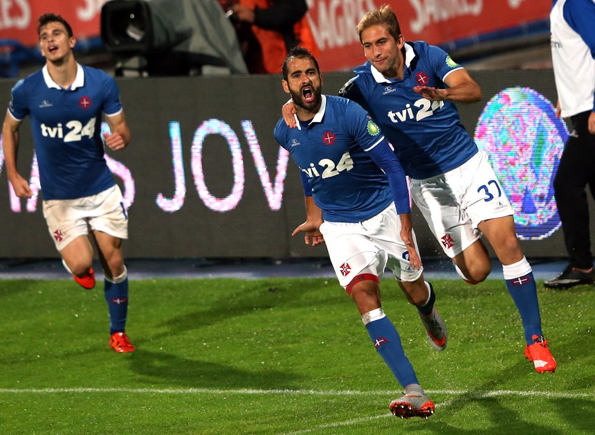 Tiago Caeiro  do Belenenses festeja a marcação de um golo contra o União da Madeira 
