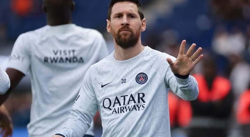 Messi diz adeus ao PSG
