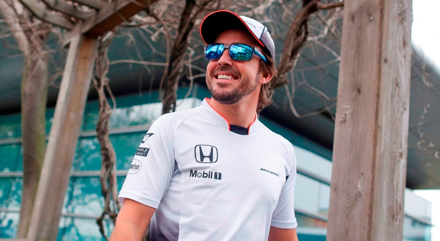 Fernando Alonso já viveu dias mais felizes na McLaren
