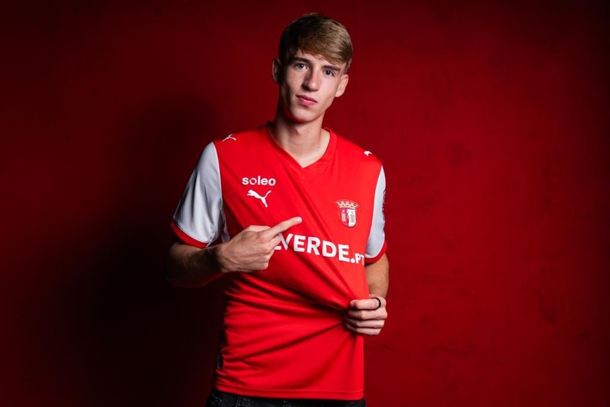 Imagem de Médio espanhol Tommy Marqués, ex-FC Barcelona, é reforço do Sporting de Braga