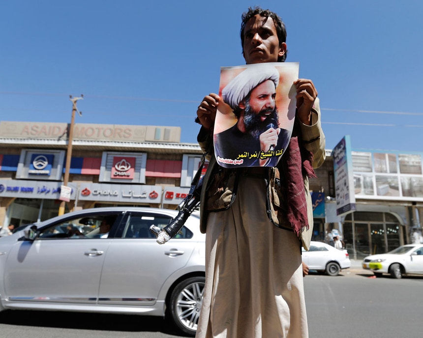 Manifestante iemenita reclama a libertação do clérigo xiita al Nimr

