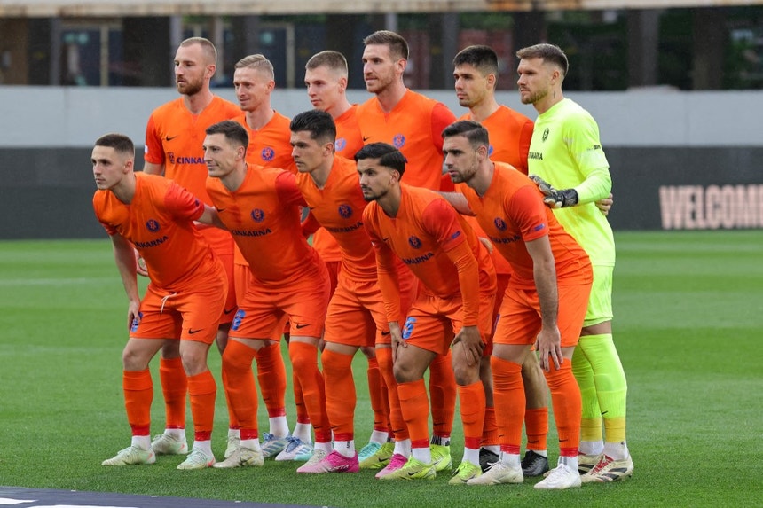 Imagem de Treinador Vítor Campelos ruma à Eslovénia para assumir comando do Celje