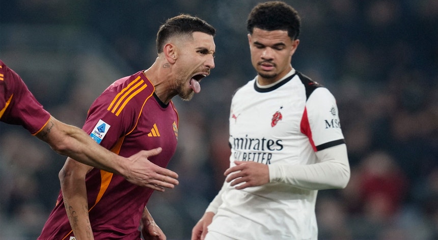Imagem de AC Milan marca passo em Roma