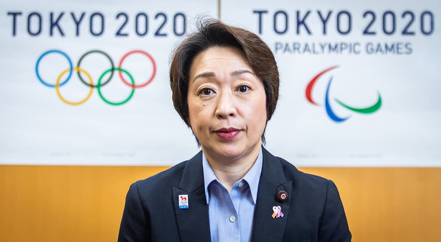 Seiko Hashimoto defende a realização dos jogos nem que seja espetadores
