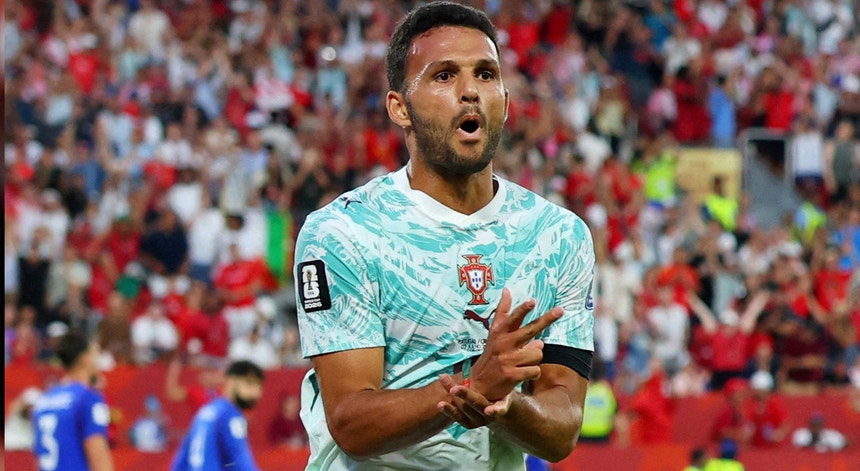 Portugal começa a preparar duelo com Espanha