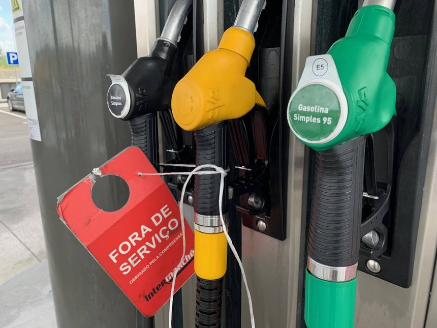 Imagem de Litro de gasóleo baixa 3 cêntimos e de gasolina sobe 1