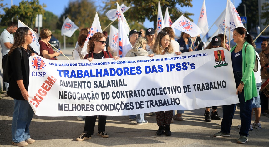 Trabalhadores das IPSS em protesto por salários e carreiras