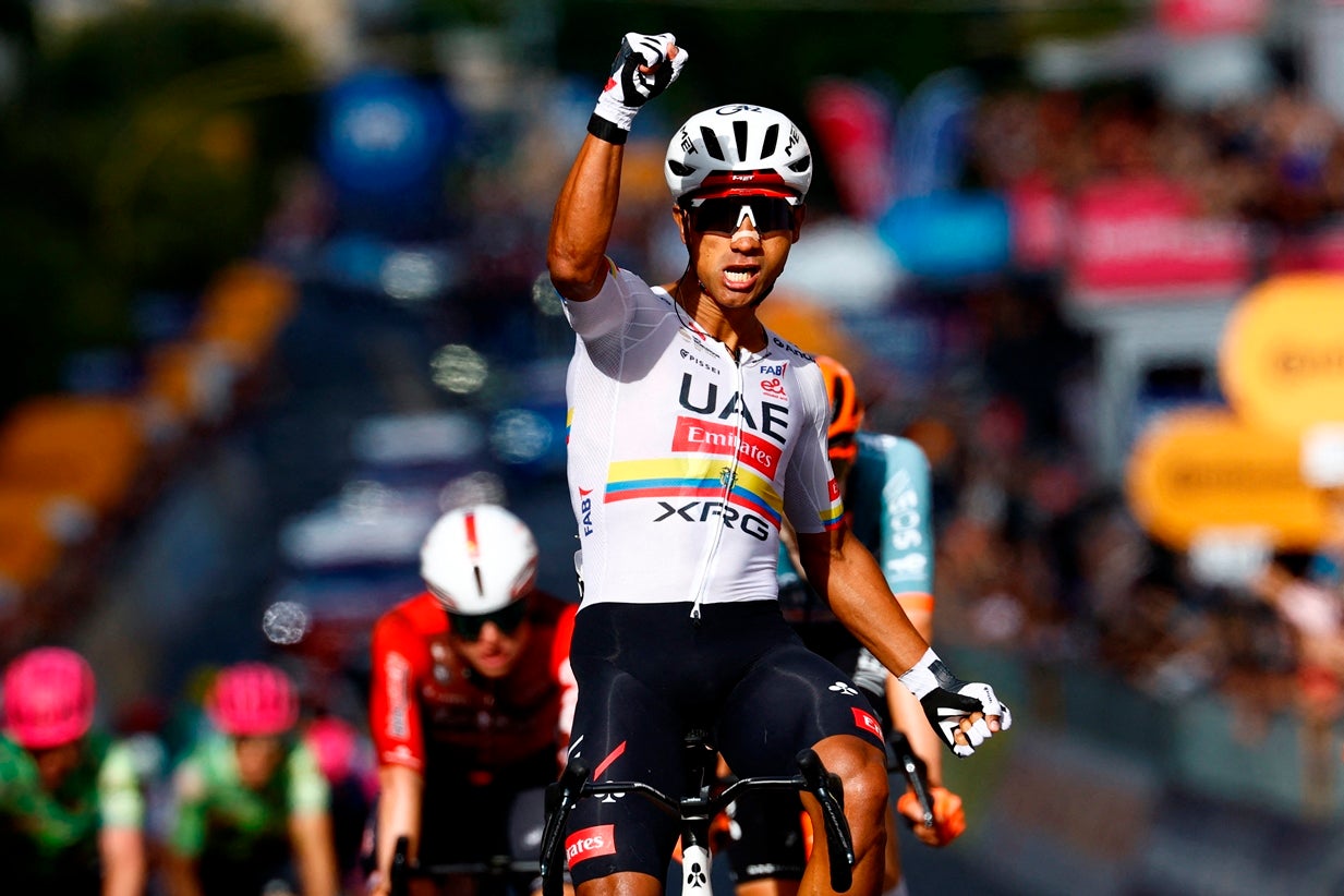 Jhonatan Narváez conquista quarta etapa e Ciccone veste a `maglia rosa`