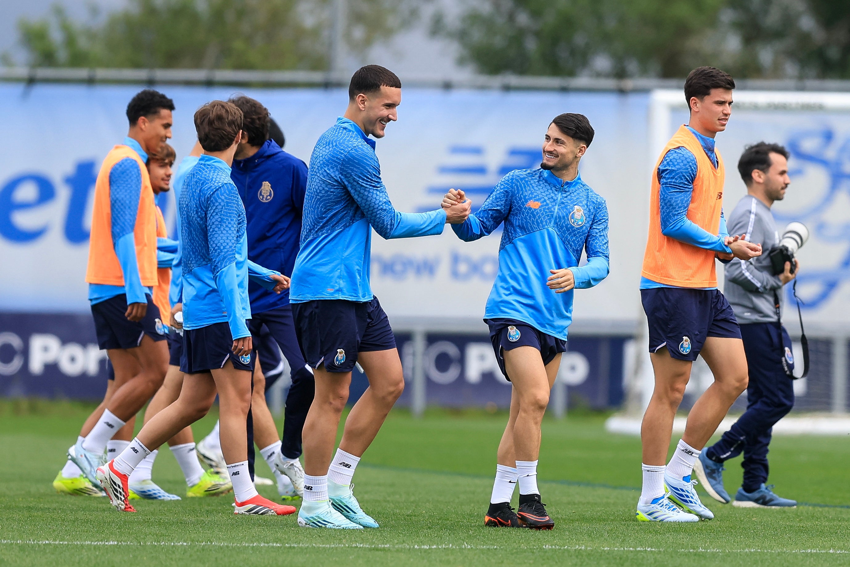 Liga Europa. FC Porto recebe Forest, no regresso de Vítor Pereira na primeira mão dos ‘quartos’