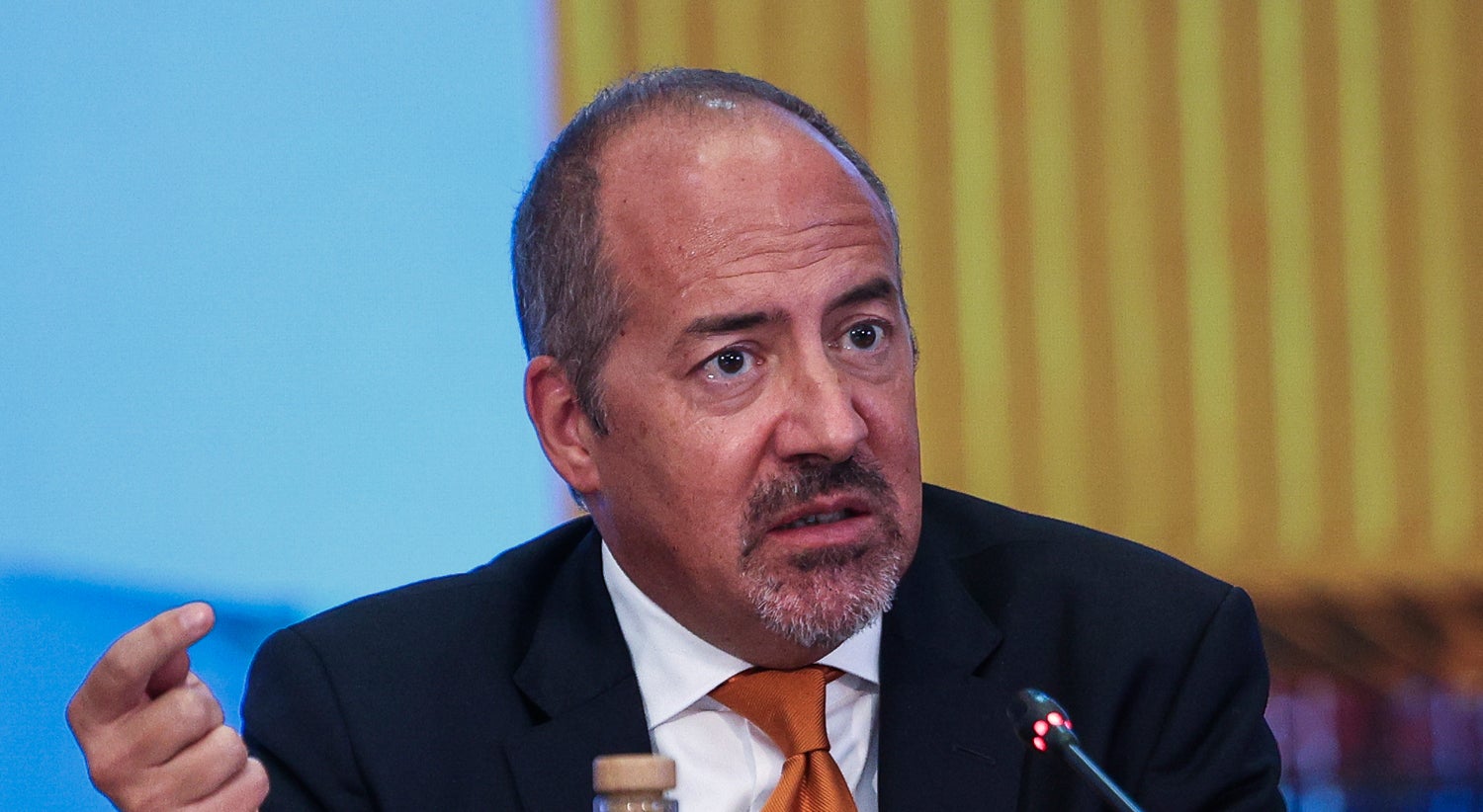 Álvaro Santos Pereira. Portugal não está a ter "urgência necessária" para crise na habitação