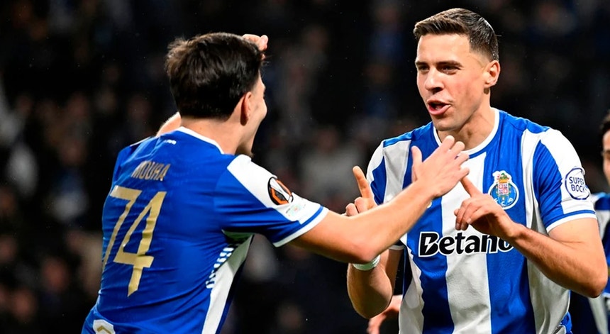 Imagem de Bednarek com estiramento contraído na Supertaça