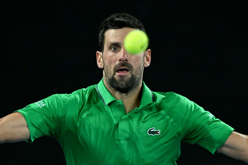 Imagem de Open da Austrália. Djokovic bate bicampeão Sinner e vai lutar pelo 25.º `major`