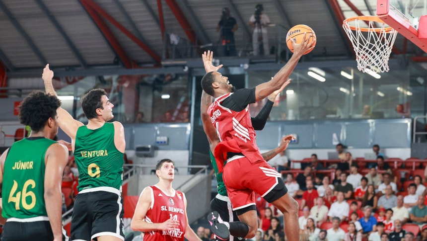Benfica vence Sorting no dérbi de basquetebol com reviravolta no final