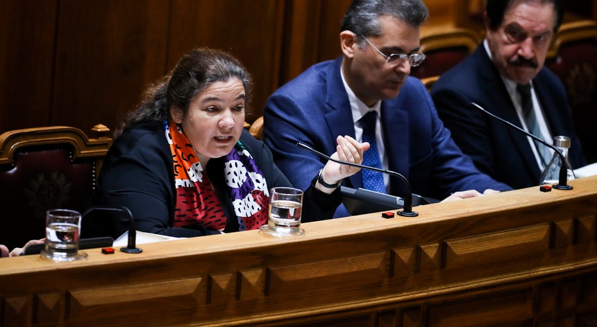 O anúncio da ministra da Modernização do Estado e da Administração Pública, Alexandra Leitão, foi feito na Assembleia da República
