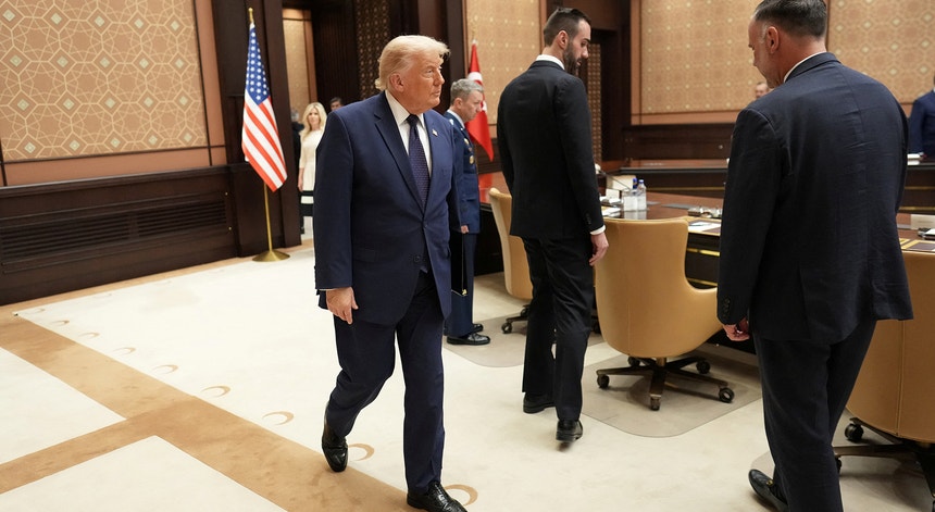 Trump diz que Gronelândia deve estar sob controlo dos EUA