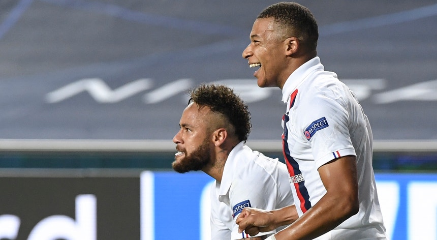 Neymar e Mbappé foram determinantes na vitória da equipa francesa
