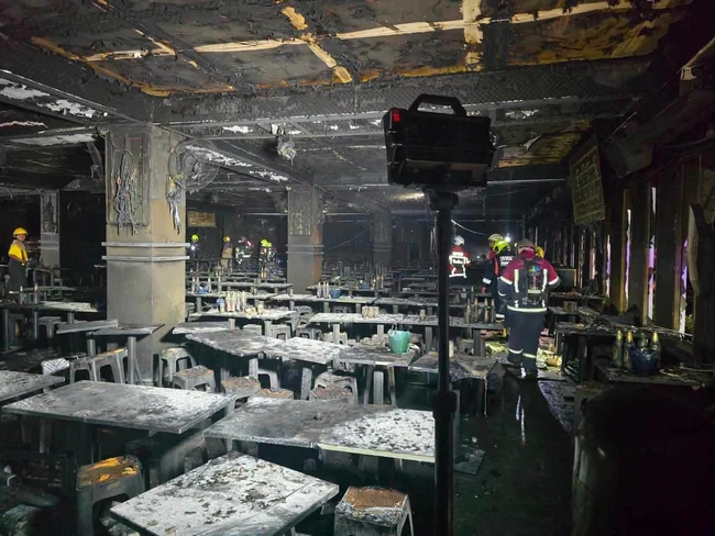 Imagem ilustrativa: Maioria das vítimas de incêndio em bar de Banguecoque presa em casas de banho