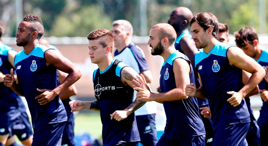A equipa do FC Porto continua a apurar a forma para a época que está prestes a iniciar-se
