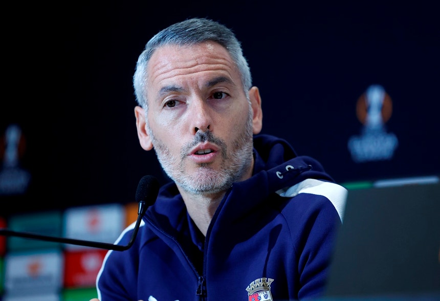 Imagem de Carlos Vicens espera dificuldades do Ferencváros, mas frisa ambição do Braga