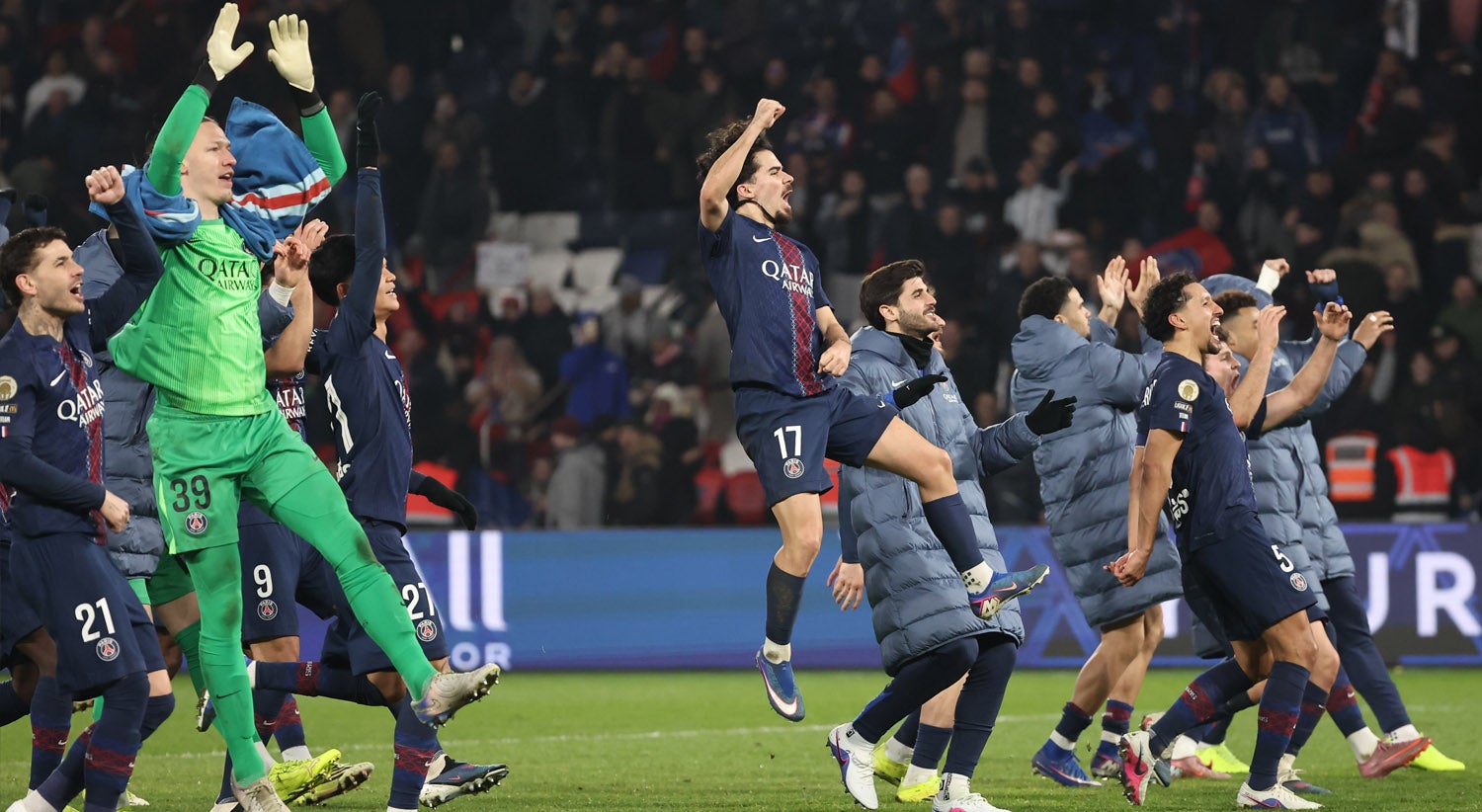 PSG regressa ao comando