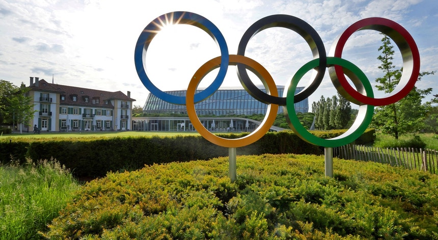 Comité Olímpico Internacional mantém sanções à Rússia e Bielorrússia
