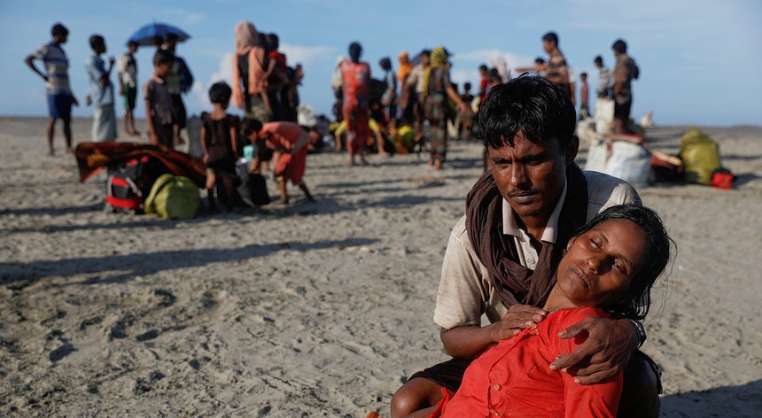 Bangladesh pediu à China que coopere no repatriamento dos refugiados rohingyas
				
