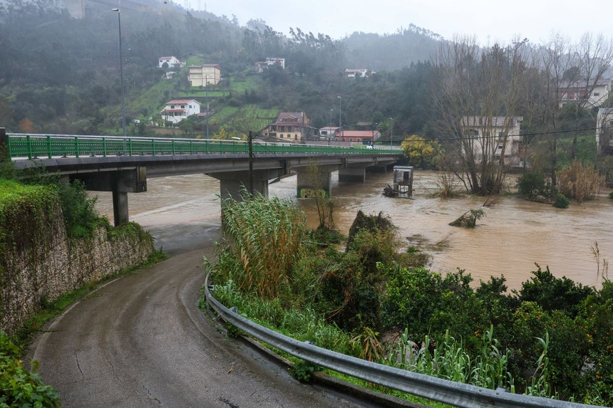 Do Mondego ao Sado. Proteção Civil pede precaução às populações em zonas de risco de inundação