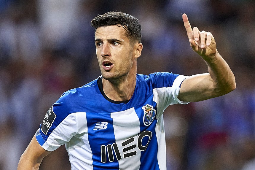 Iván Marcano e Gonçalo Borges regressam aos convocados do FC Porto