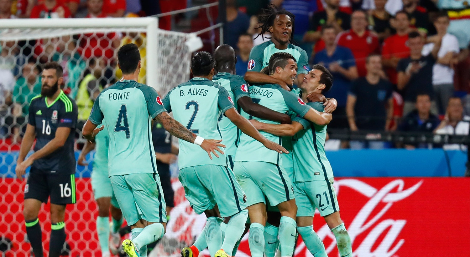  Darren Staples - Reuters 