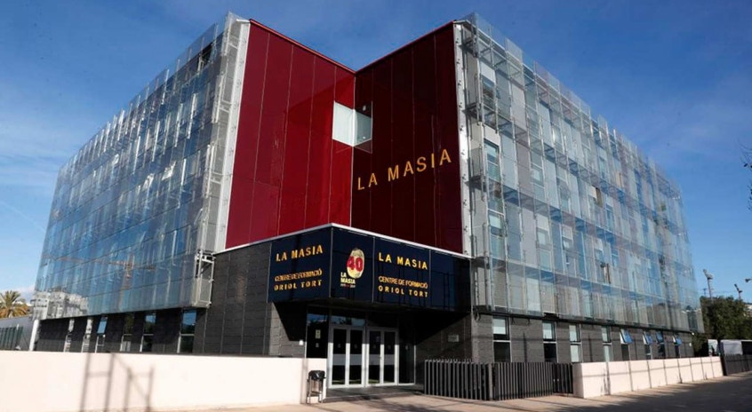 A academia do "Barça", conhecida por La Masia, está no centro das investigações
