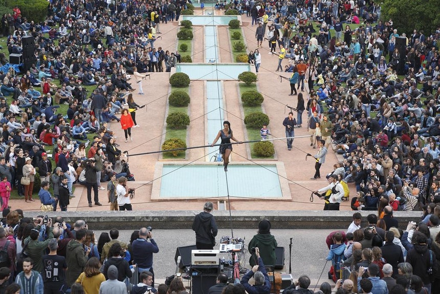 Imagem relacionada com a notícia: Serralves local de festa e de cultura até domingo
