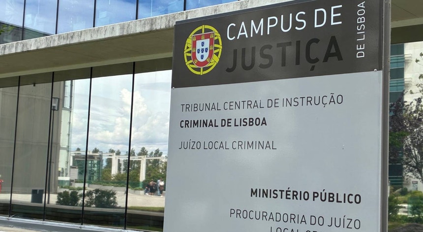 MP pede prisão preventiva para quatro dos 14 detidos na operação 