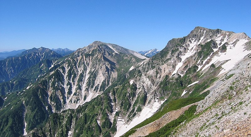 Uma avalancha de neve na região montanhosa central de Nagano deixou dois "snowboarders" desaparecidos 
