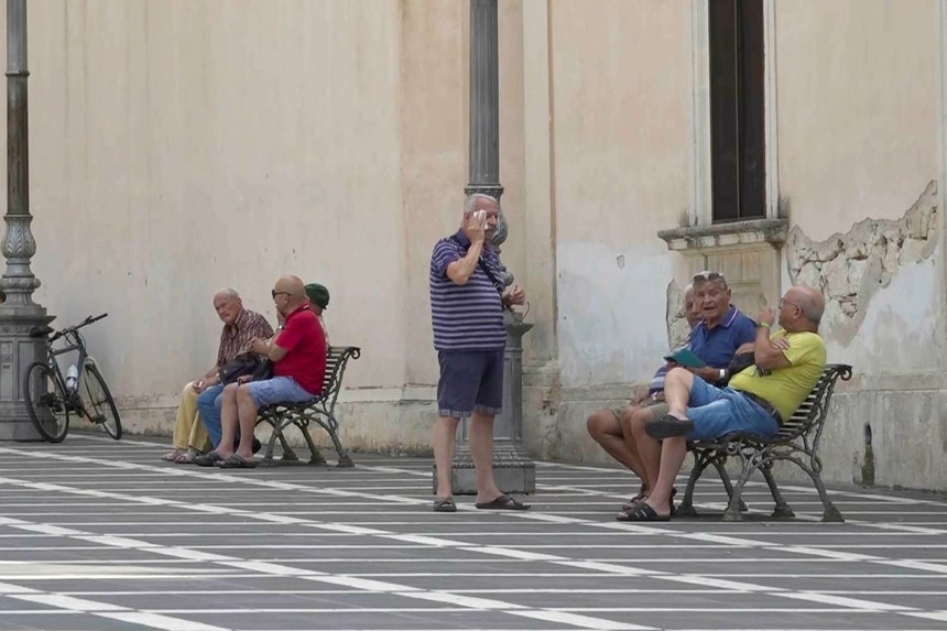 Imagem de Vagas de calor. Dados provisórios apontam mais de 30 mil mortes em excesso na Europa