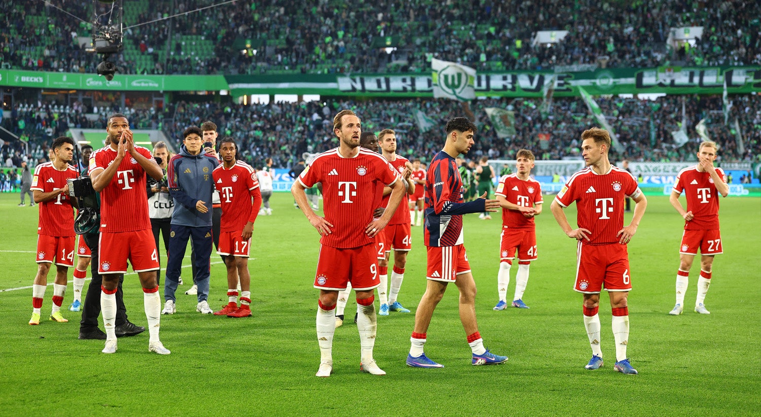 Bayern vence Wolfsburgo após eliminação na Liga dos Campeões