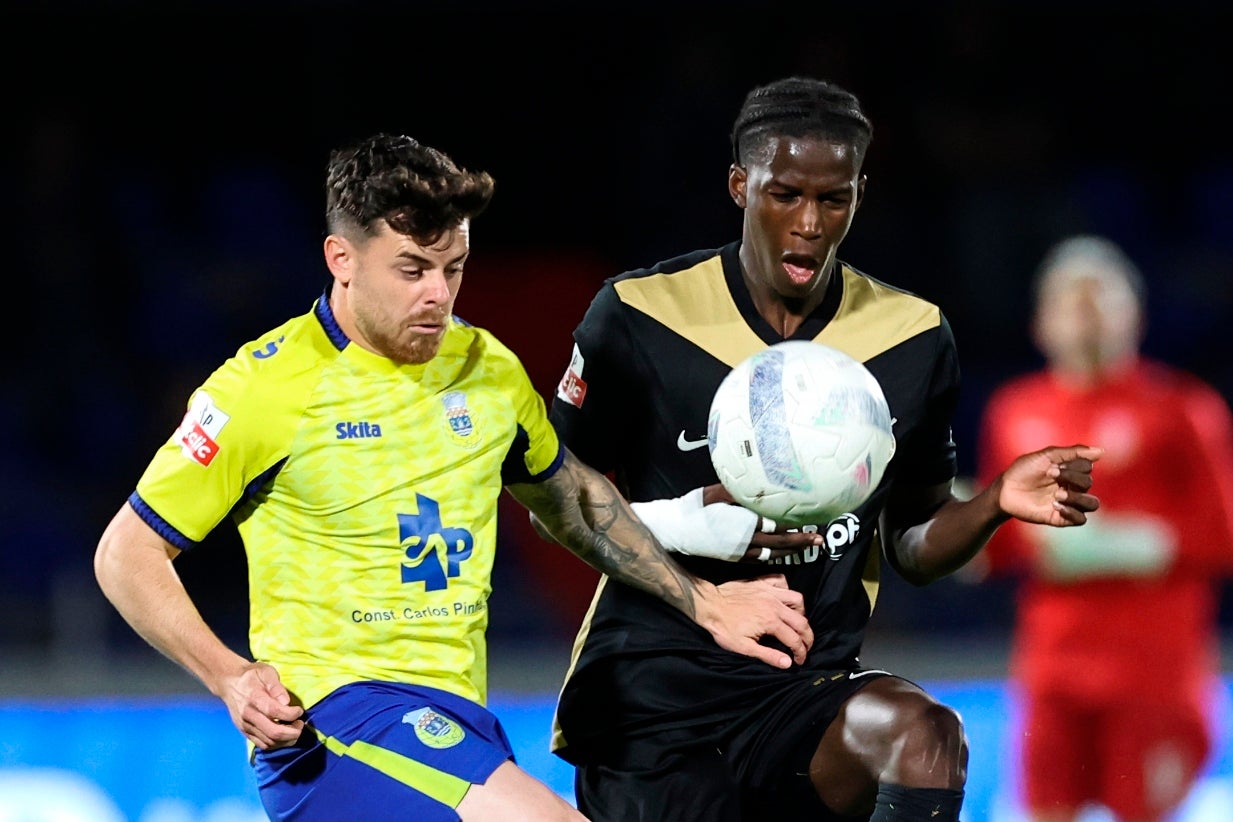 Alverca vence Arouca pela margem m�nima