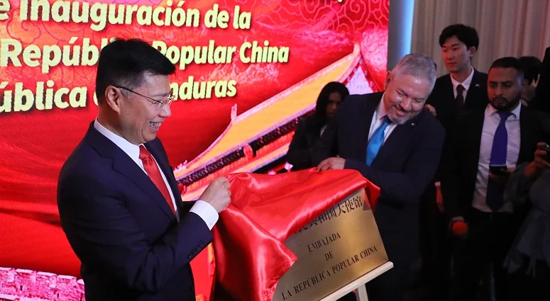 Está inaugurada a a embaixada da China nas Honduras
