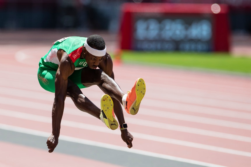 Pablo Pichardo bateu o recorde nacional "indoor" no segundo salto nos mundiais de atletismo de pista coberta
