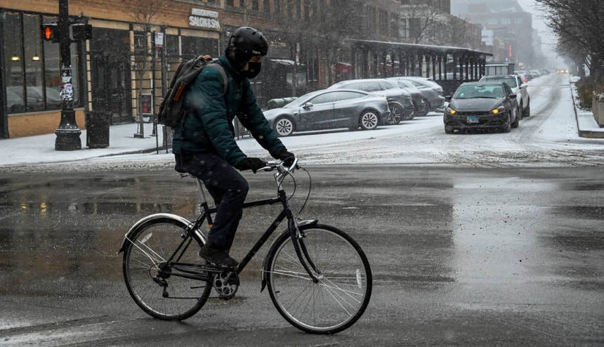 Ciclone-bomba' traz condições de frio extremo para os EUA e deixa 35  milhões de pessoas em alerta - AcheiUSA