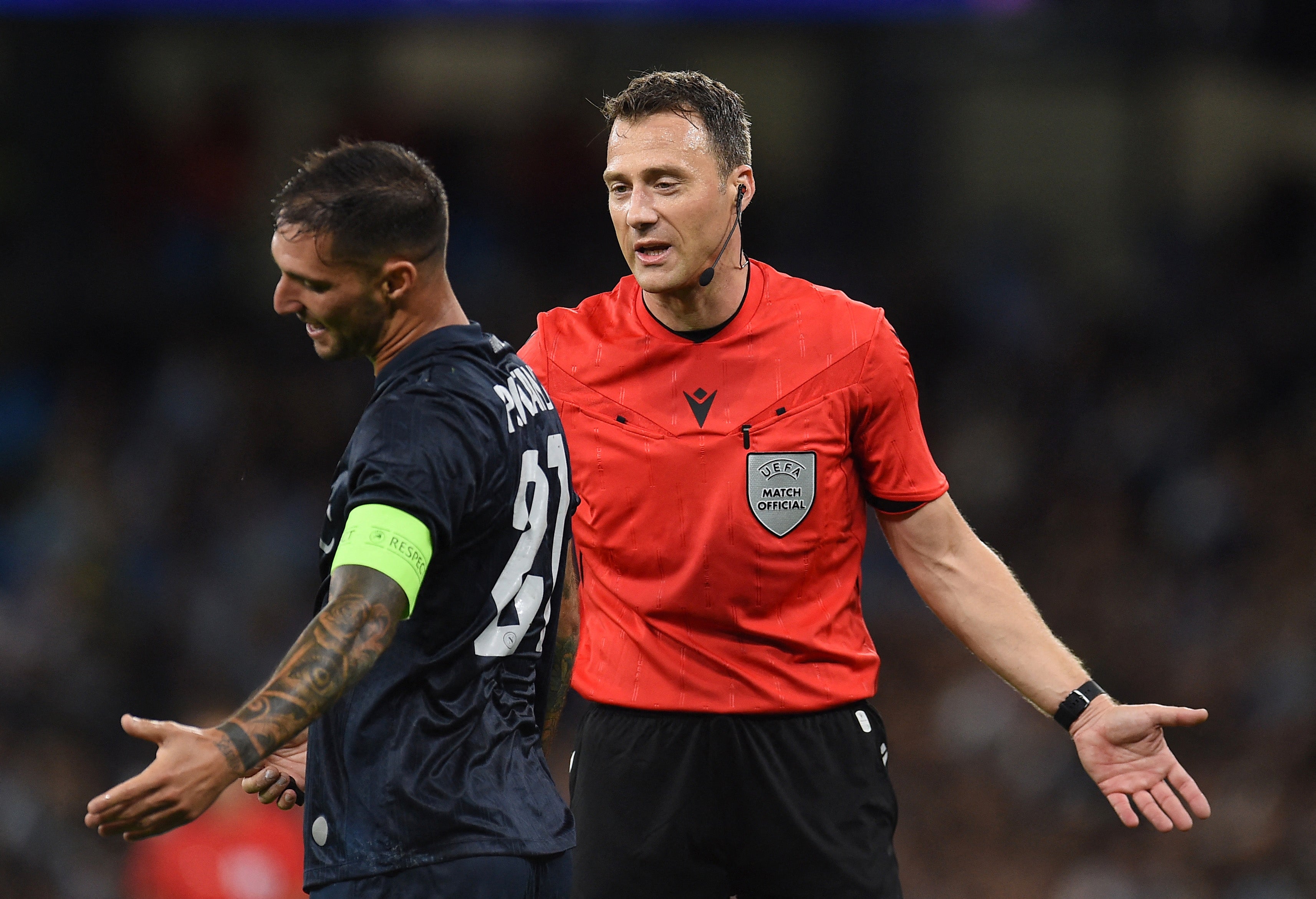 Árbitro alemão Felix Zwayer no Sporting de Braga-Betis