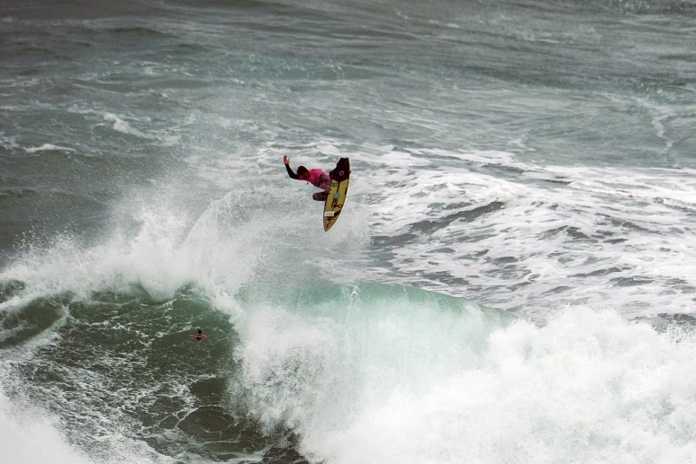 O surf é marca de qualidade em Peniche e na Nazaré
