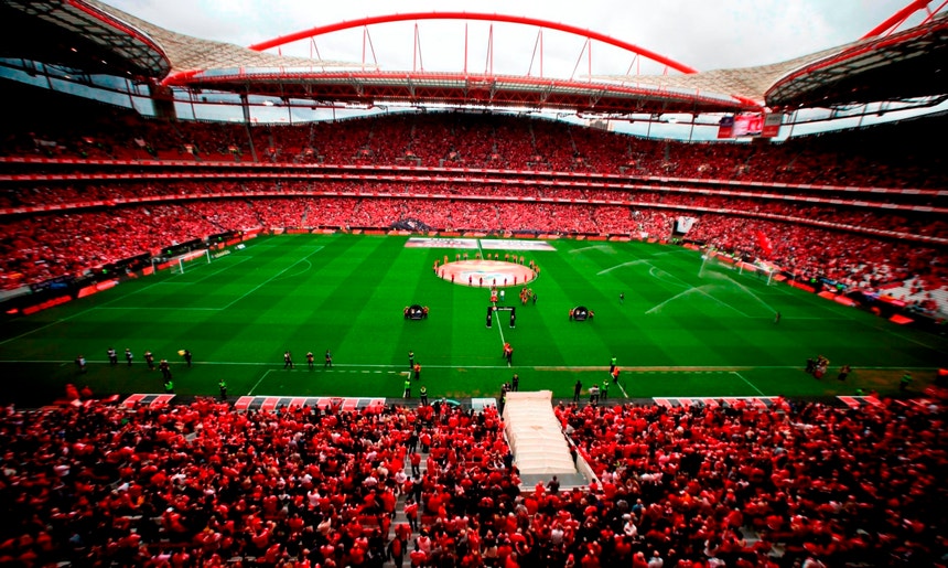 Benfica vai jogar contra Spartak Moscovo na Liga dos Campeões - Desporto -  SÁBADO