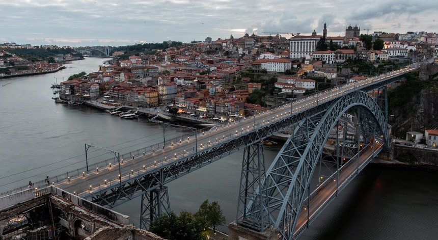 Suspeitos de ataque a imigrantes no Porto estarão ligados a grupo de Mário Machado