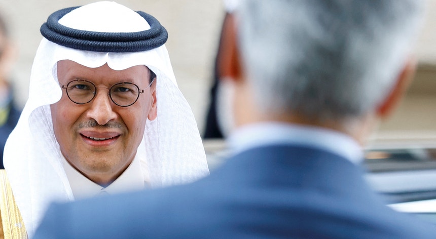 Ministro saudita da Energia, Abdulaziz bin Salman Al-Saud, em Viena, na Áustria
