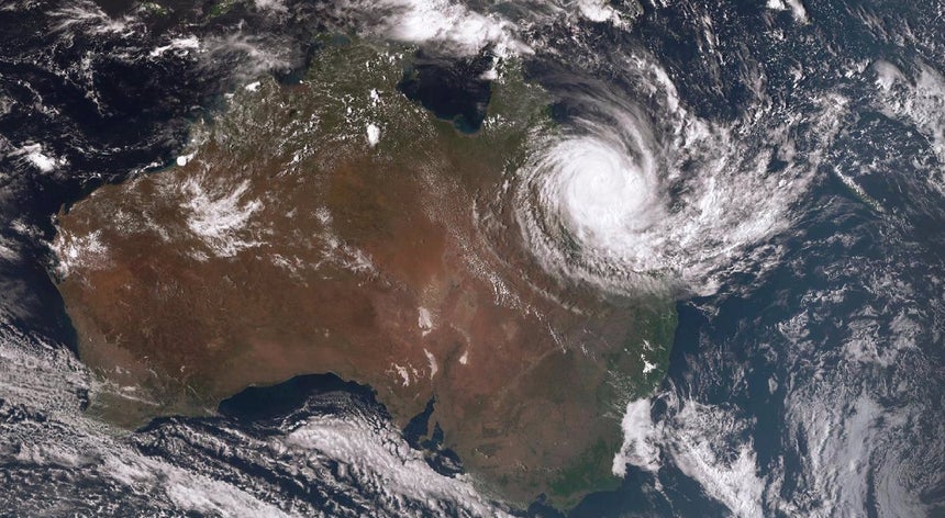Ciclone “Debbie” fustiga nordeste da Austrália