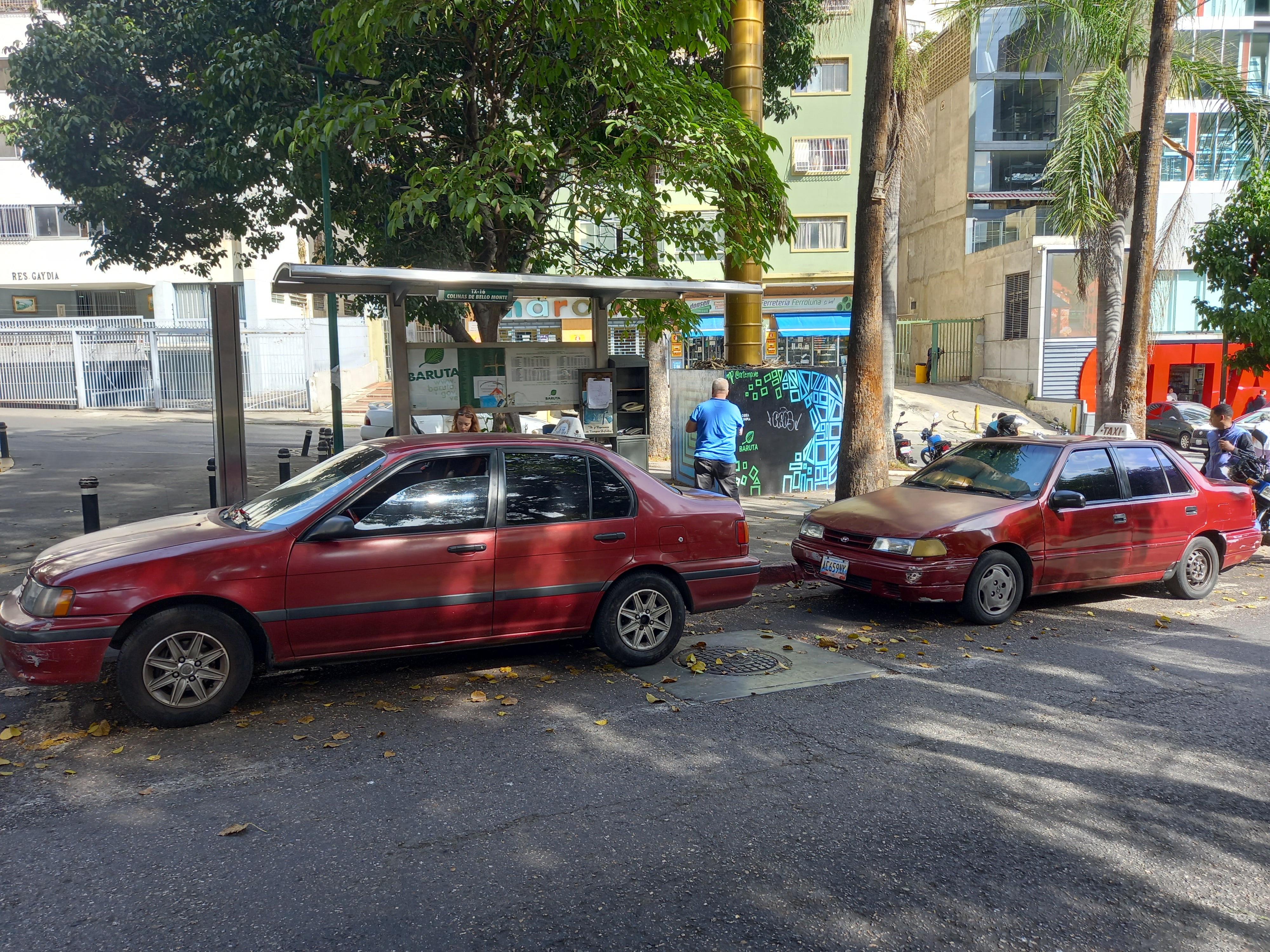 Um táxi em Caracas, com o sonho de um regresso a Portugal