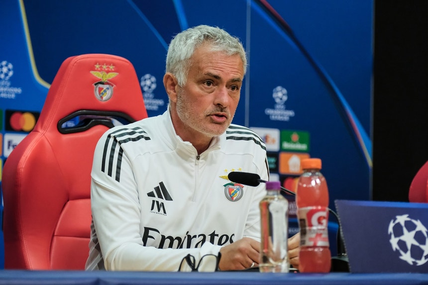 Mourinho debate-se com 