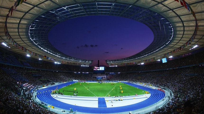 O palco do jogo decisivo está pronto para a festa
