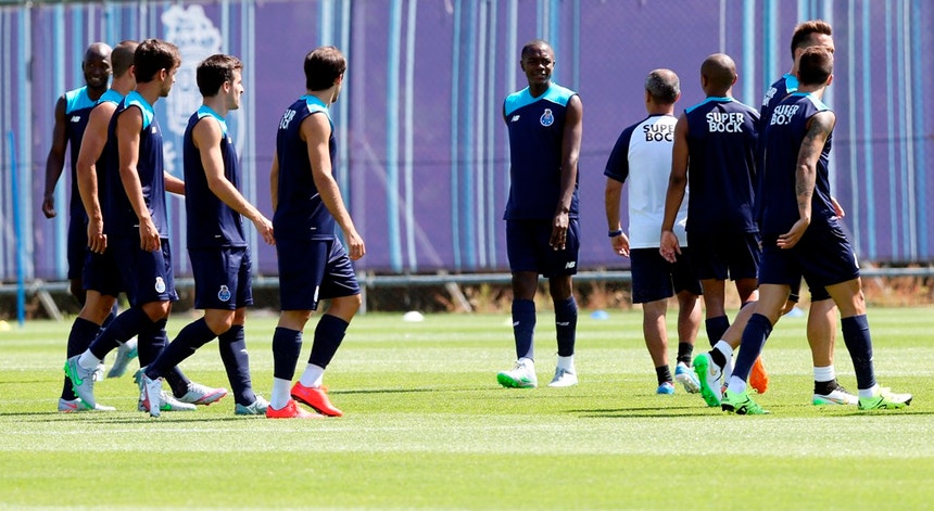 A equipa do FC Porto está pronta para voltar aos triunfos no torneio de Colónia
